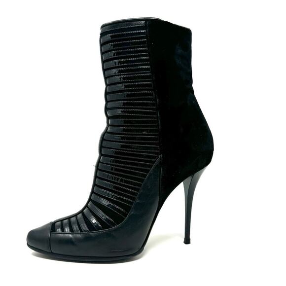 Balmain Black Patent Leather Velvet Stileto Heel Ankle Booties Sz 7 - Picture 1 of 9